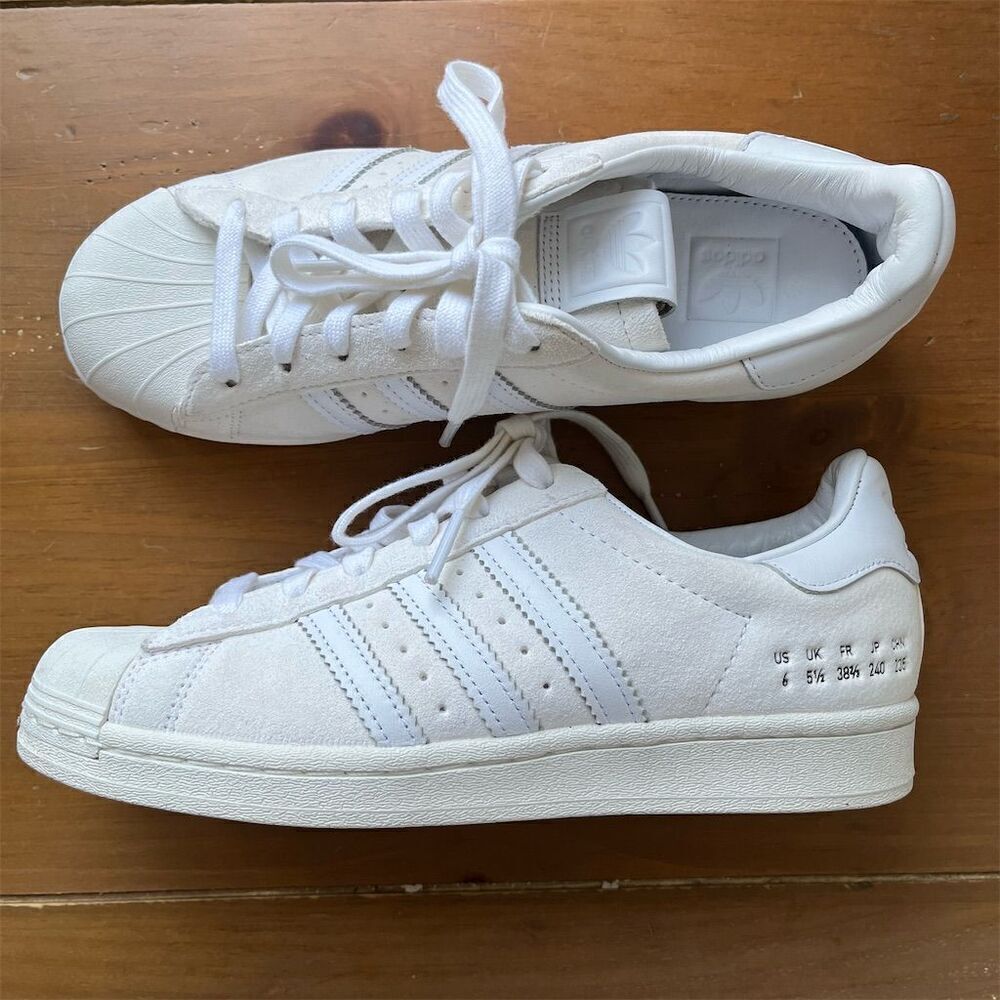 Adidas Superstar Size Tag Unisex Sneakers Cream/White Suede Shell Toe M 6 W 7